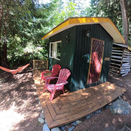Up The Creek Backpacker'S Lodge Roberts Creek Dış mekan fotoğraf