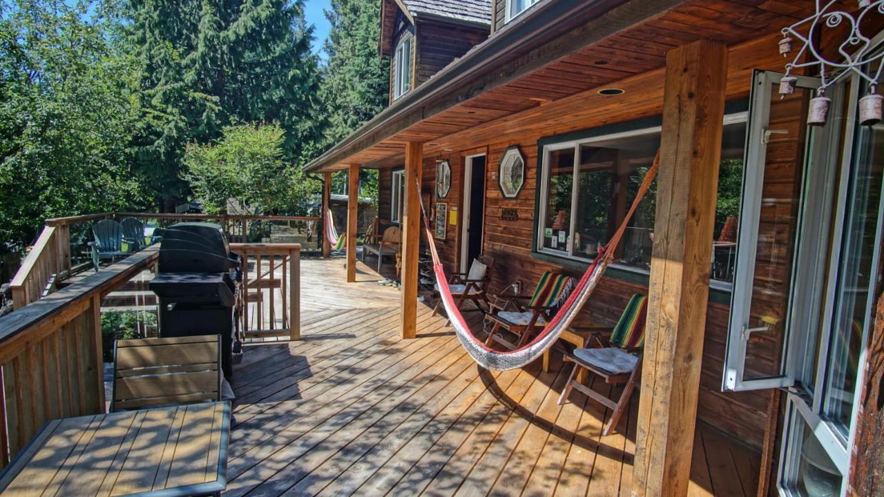 Up The Creek Backpacker'S Lodge Roberts Creek Dış mekan fotoğraf